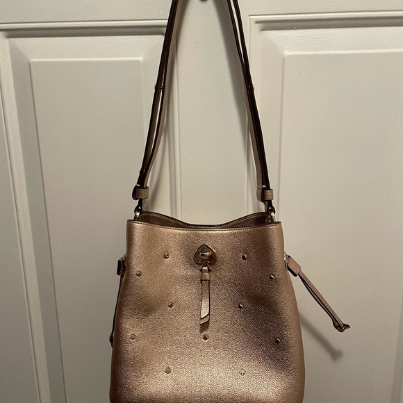 EUC KATE SPADE METALLIC MARTI BUCKET BAG ROSE GOLD - Picture 3 of 14